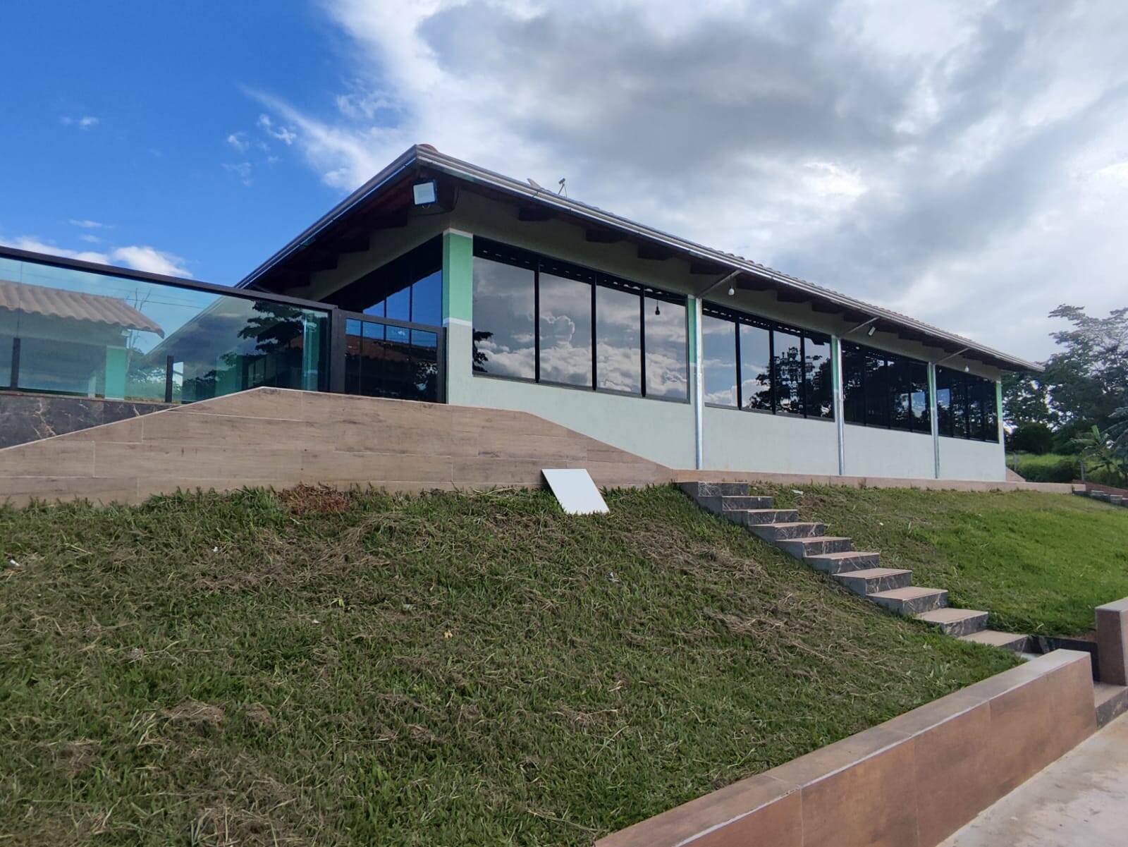 Chácara à venda com 4 quartos, 350m² - Foto 4
