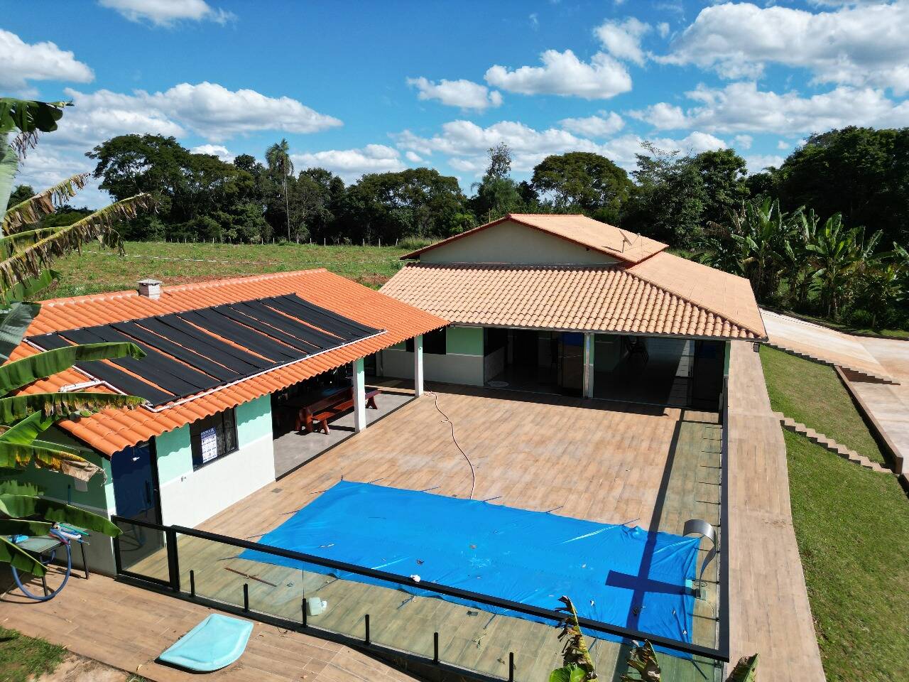 Chácara à venda com 4 quartos, 350m² - Foto 9