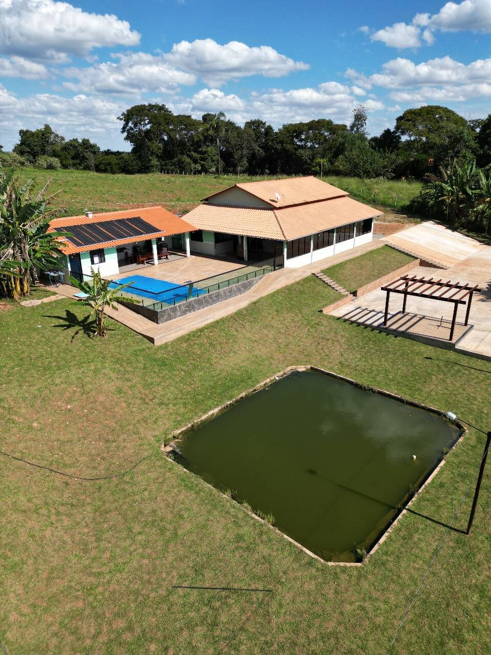 Chácara à venda com 4 quartos, 350m² - Foto 12