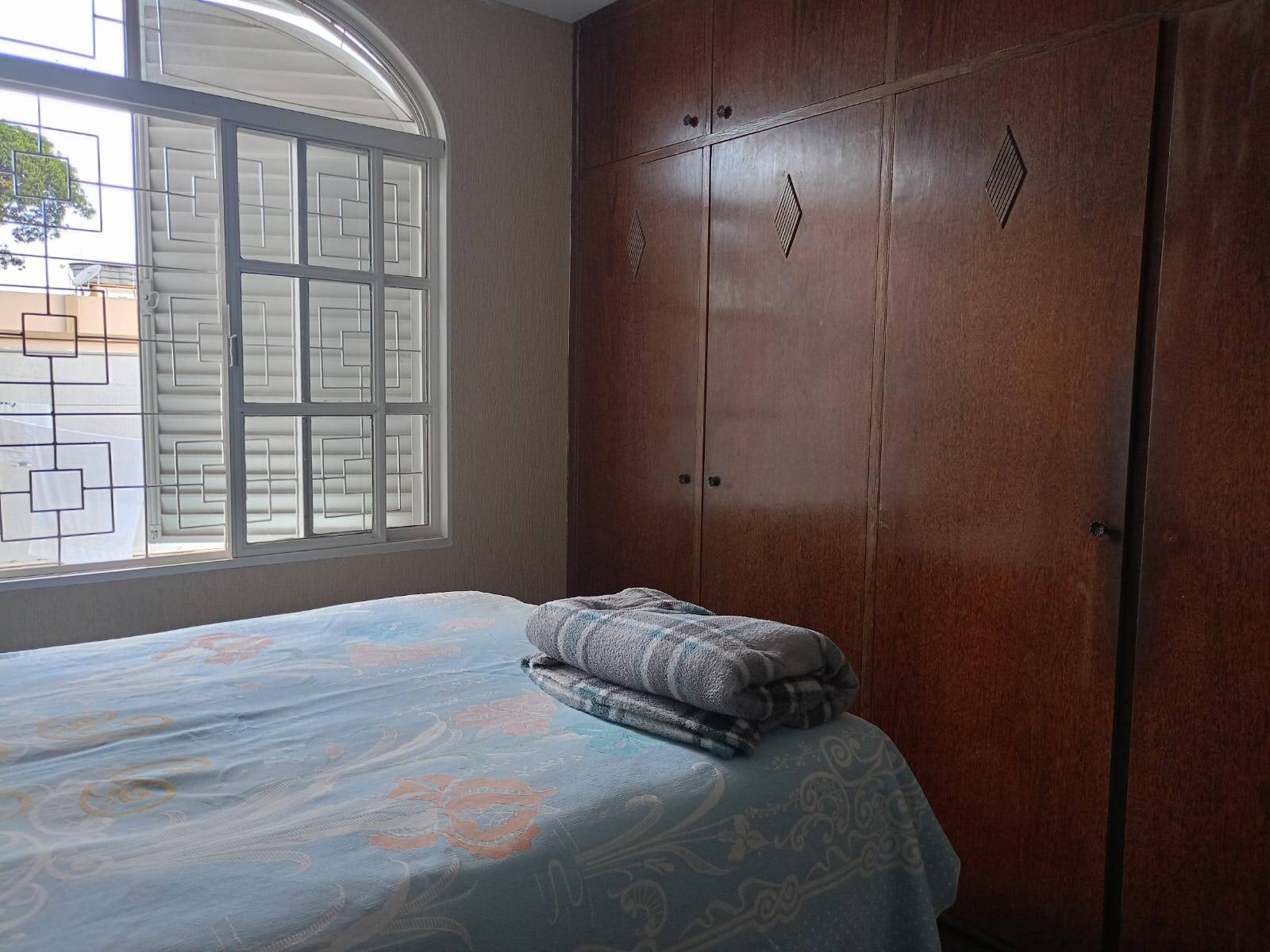 Casa à venda com 4 quartos, 254m² - Foto 16