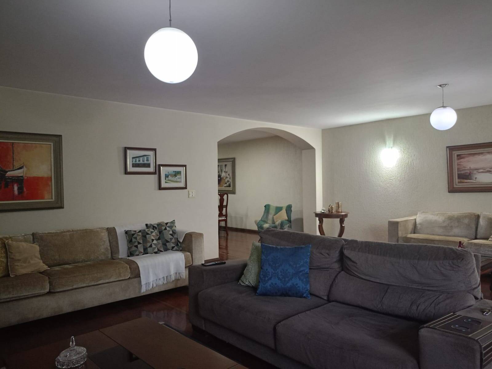 Casa à venda com 4 quartos, 254m² - Foto 3