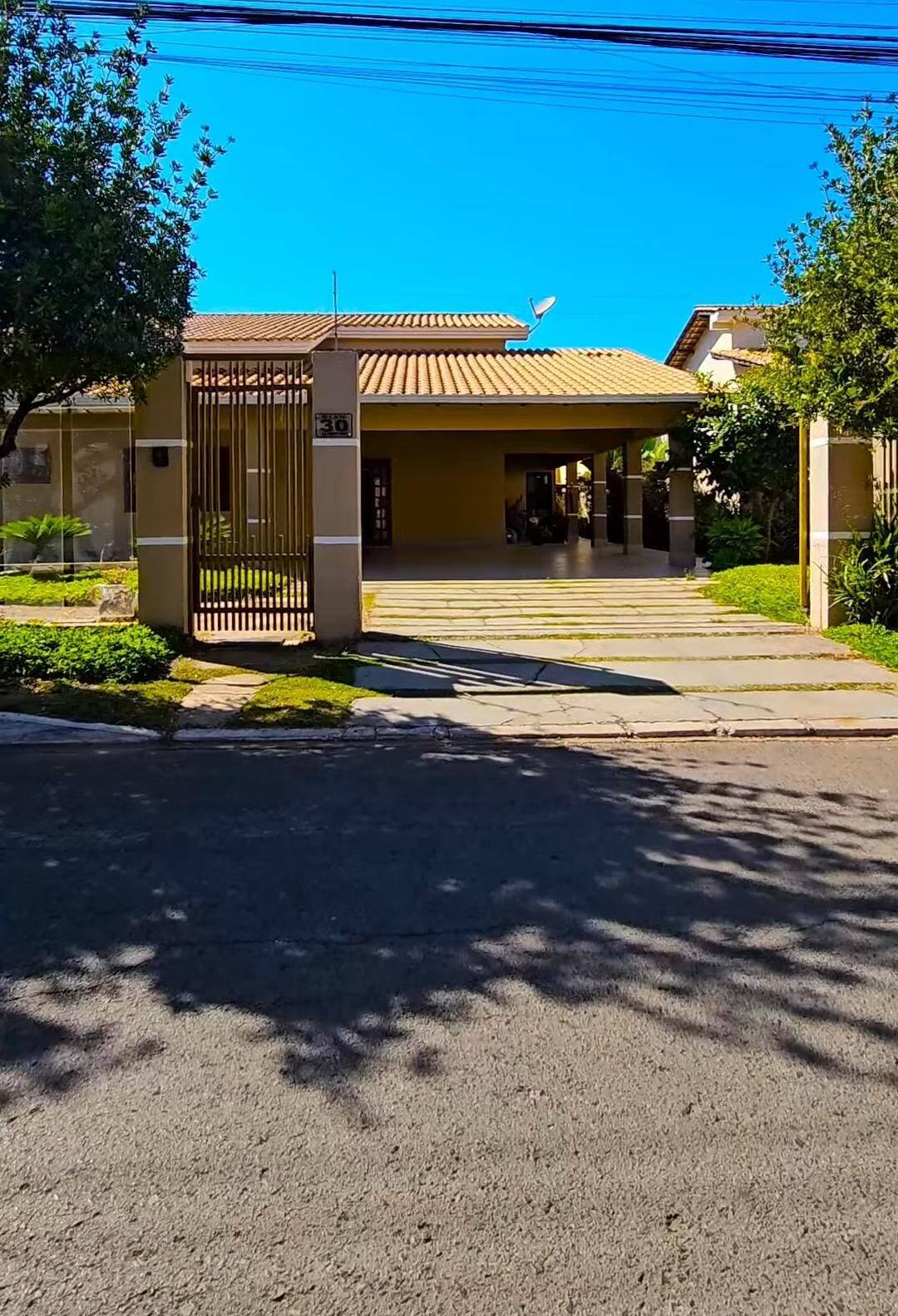 Casa, 4 quartos, 300 m² - Foto 1