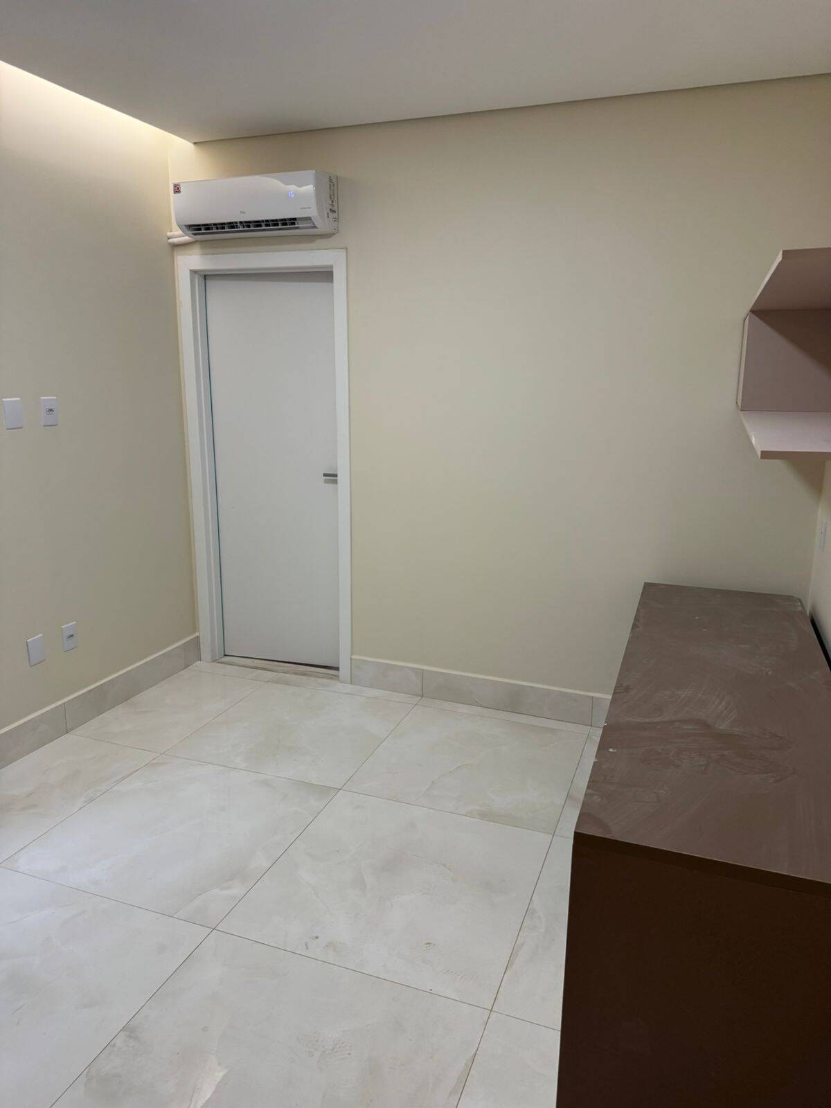 Casa, 4 quartos, 250 m² - Foto 4